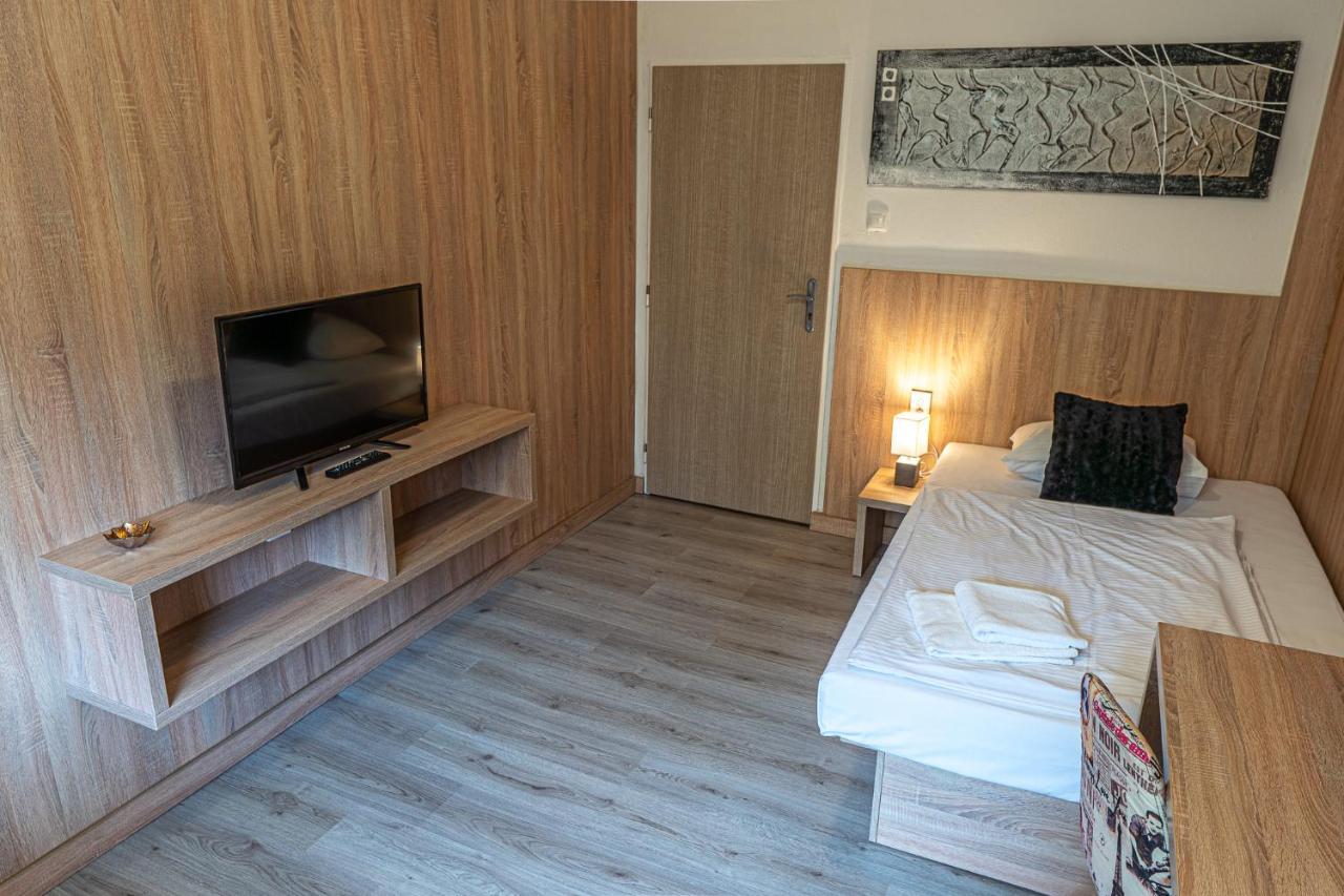 Hotel Garni Považská Bystrica Kültér fotó