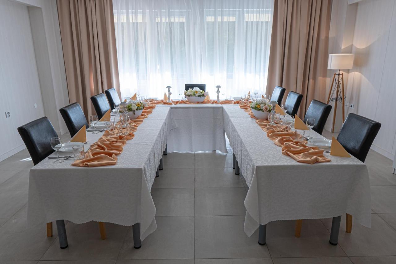Hotel Garni Považská Bystrica Kültér fotó