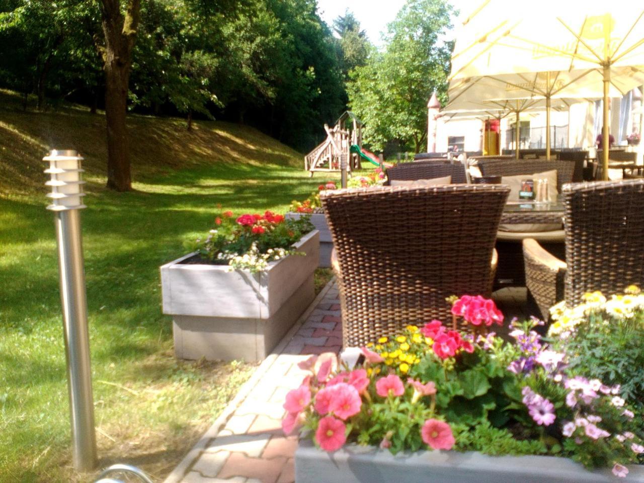 Hotel Garni Považská Bystrica Kültér fotó