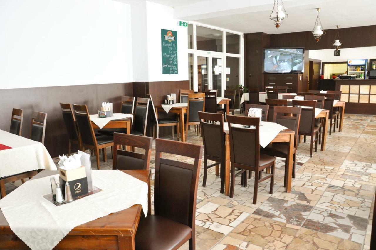 Hotel Garni Považská Bystrica Kültér fotó
