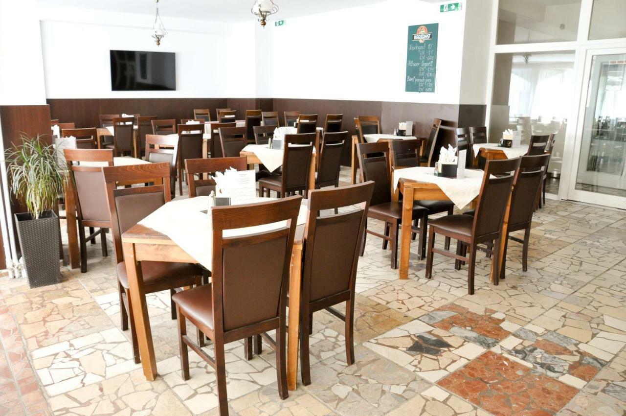 Hotel Garni Považská Bystrica Kültér fotó